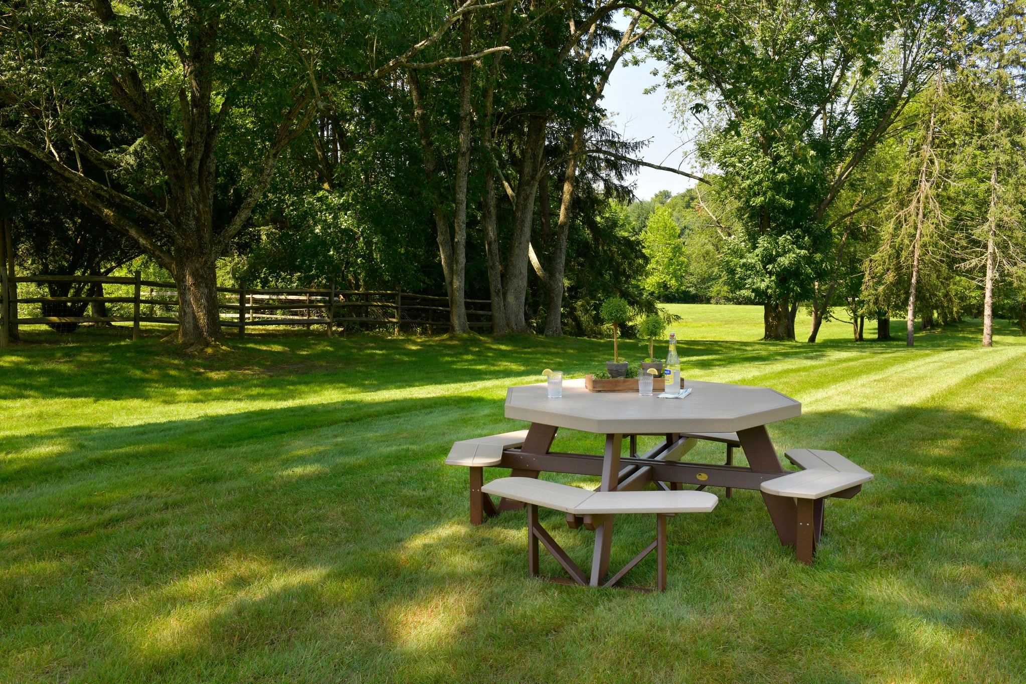 LuxCraft Octagon Picnic Table