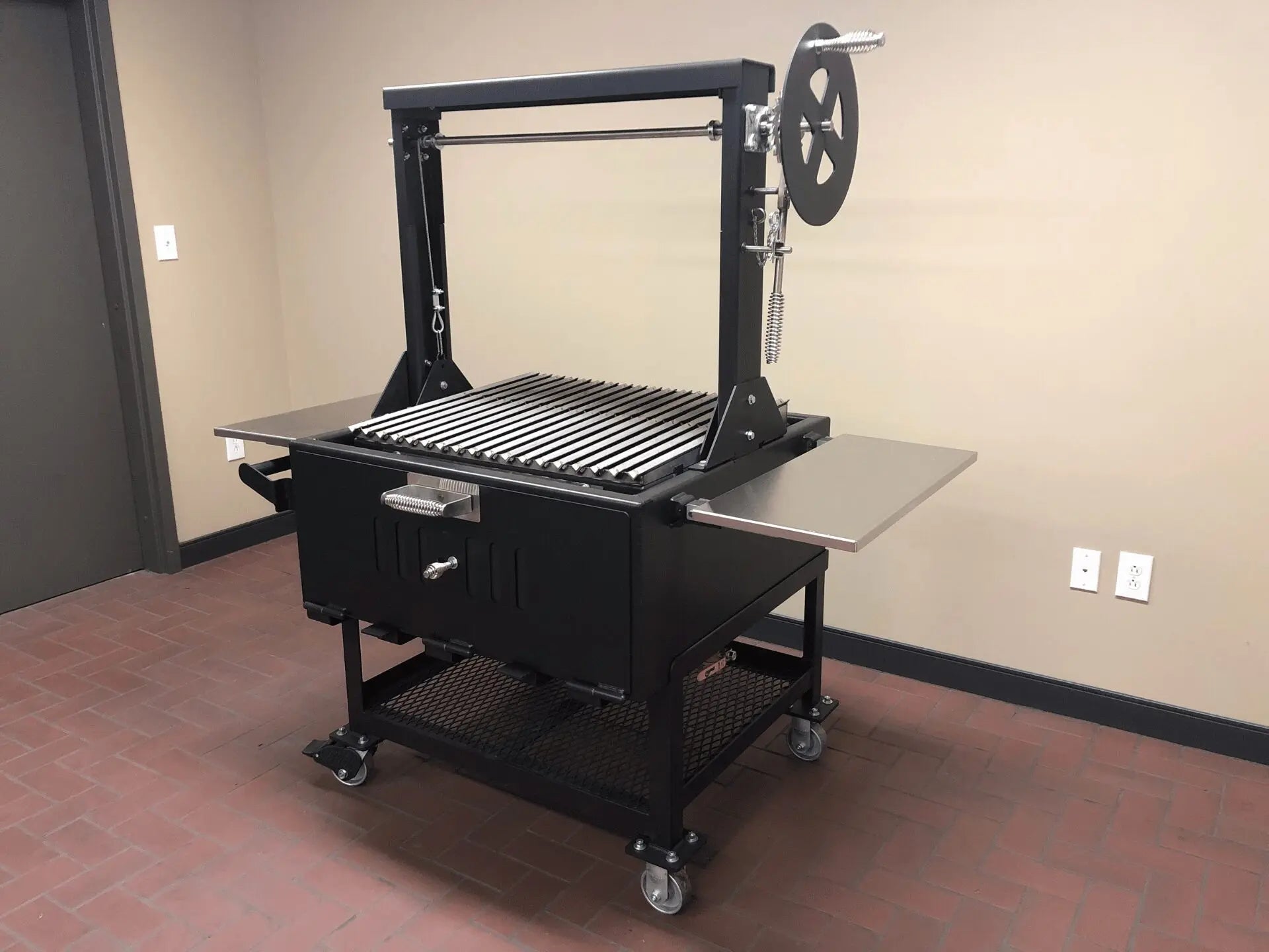 SMG 36 Santa Maria Grill