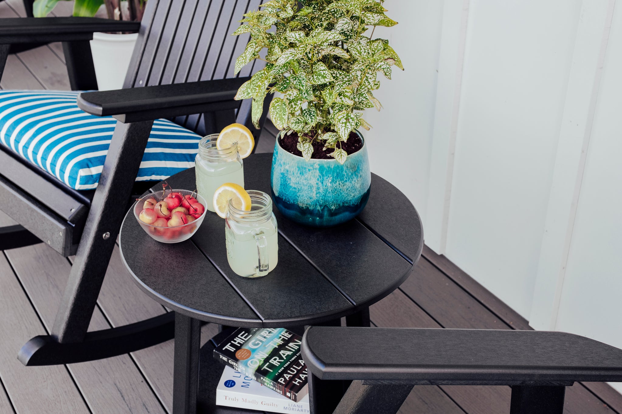 Luxcraft - Deluxe End Table